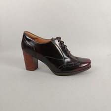 Clarks Brogues Damenschuhe