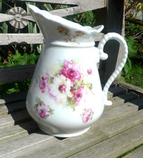 antiker Wasserkrug Krug Kanne