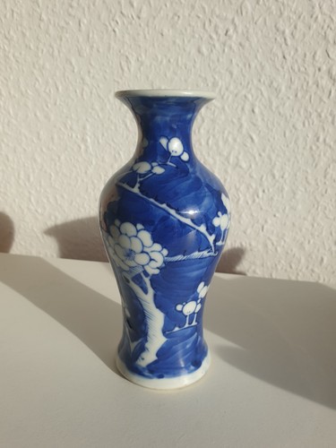 Porzellanvase blau