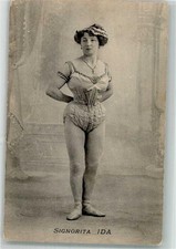 39884281 - Signorita Ida im