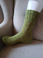 Selbst gestrickte Wollsocken