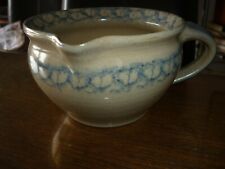 Kanne Keramik Handarbeit Bauhaus 0,65 Liter grau blau signiert vertikaler Henkel