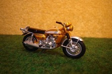 1:90 Suzuki GT 750 Wasserbüffel Gold SCHUCO 1972  03059