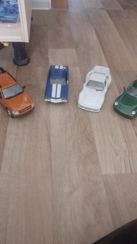 Modellauto und 1 24 - und, 1/24