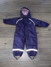 Ungetragener Schneeanzug von