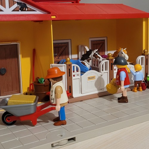 Playmobil pferdestall mit 3 - mit,