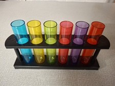 7-teiliges Shotgläser "Reagenz" mit Ständer Schnapsgläser Party Chemie Shooter