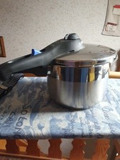 BRK Schnellkochtopf,  mit