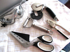 Küche Pizzaschere, Pizzaschneider, Knoblauchpresse, Zwiebel Schneide Brille ztr.