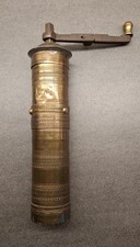 Orientalische Kaffeemühle aus