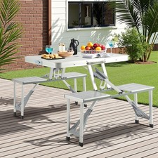 Klapptisch mit Stühlen