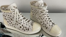 Chanel sneaker - chanel,