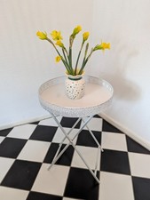 Beistelltisch mit Tablett