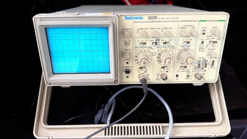 Tektronix 2225 50mhz kanal - tektronix,