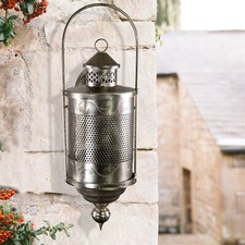 Massiver Wandleuchter aus