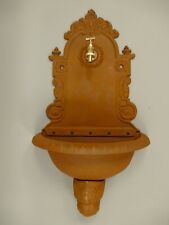 Waschbecken Wandbrunnen