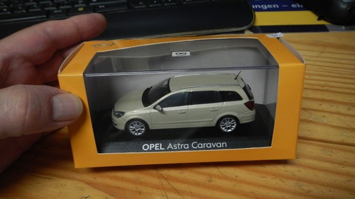 Opel dealer modell in - opel,