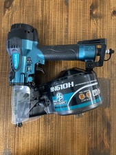 Makita Druckluftnagler + Große Packung Nägel 14400 Stück NEU