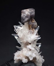 9792 Scheelit UV Quarz ca