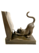 Verspielte Tierfigur aus