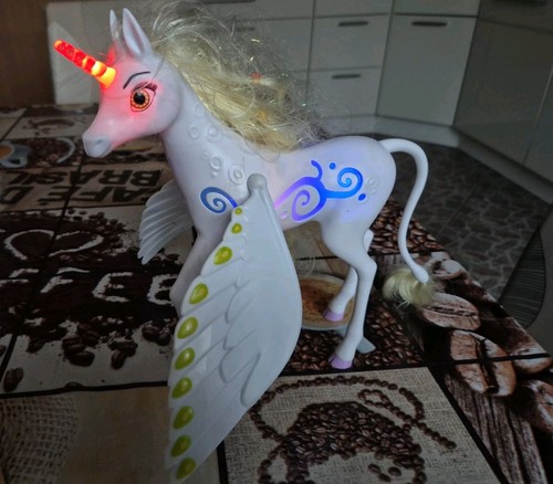 Mia and einhorn onchao mit - mia,