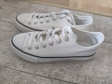 Chucks piece mind - chucks, of
