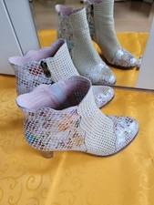 NEUwertig ❗️ Laura Vita