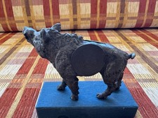 Antike Bronze-Spardose Wildschwein mit Schraubverschluss – ca. 13 cm