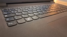 Lenovo 15.6 " Laptop + 256 GB
