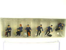 DB Lokführer sitzend    -