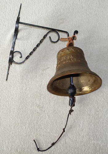 Alte glocke ihs jesus - glocke,