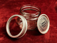 Leifheit Einkochglas 0, 5 L, formschönes Einmachglas mit Deckel und Ring