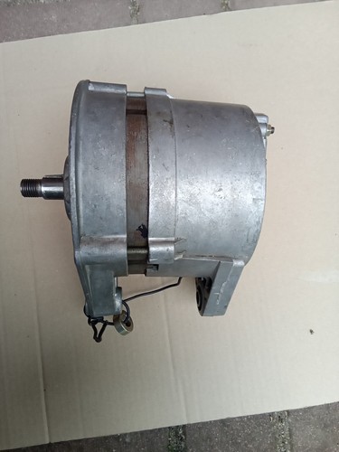 Lichtmaschine trabant volt - 12,