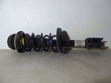 Federbein vorne rechts Dacia Dokker sehr geringe Laufleistun Dacia Bj 2013