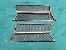 Alfa Romeo GT Kühlergrill  Frontgrill  links und rechts  Original Teile