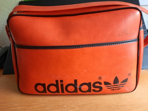 Nostalgie sporttasche von - nostalgie,