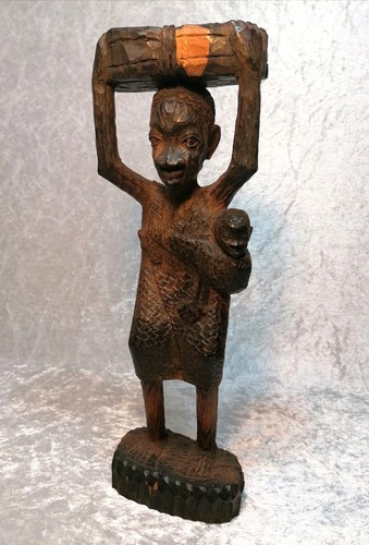 Holzfigur geschnitzt frau mit - holzfigur,