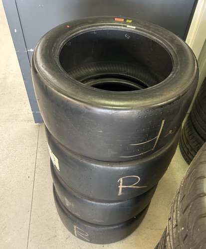 Satz pirelli slicks - 2,