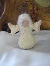 Engel gefilzt aus Wolle +