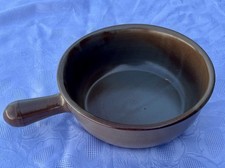 Schlichte Keramik-Kasserolle /