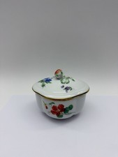Meissen Zuckerdose mit Blumenmalerei und Goldrand