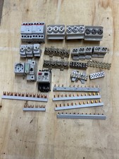 Konvolut Elektromaterial: Schütze, Klemmsteine, Sicherungshalter usw. siehe Bild