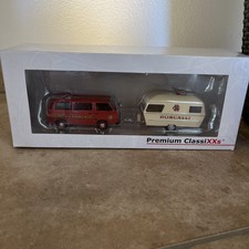 OVP:Premium Classixxs 1:43 VW Volkswagen T3a Bus Wohnwagen Circus Roncalli 11459