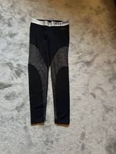 Nike Pro Laufhose - DriFit -  schwarz mit metalisiertem Fasereinsatz in Gr. L