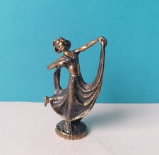 Tanzende Frau – Messingfigur