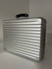 RIMOWA Classic Flight Attache