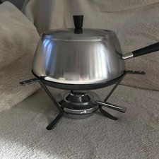 SPRING Fondue Set Switzerland-73, INOX 18/8, mit Gabelhalteraufsatz und Brenner