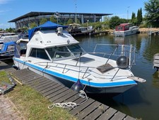 Boot, Kajütenboot, Trailer, Glastron, Mercedes Motor, Modernisiert,