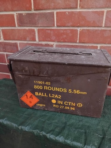 Kleinwaffen patronen box un - patronen,