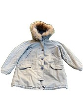 Blonde No. 8, Stockholm, Damen